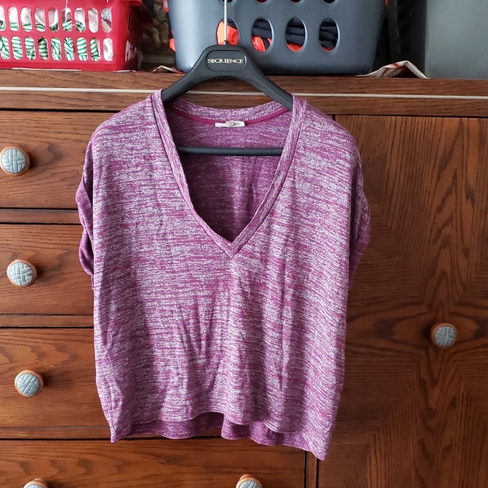 Wilfred Heathered Purple V-Neck Tee